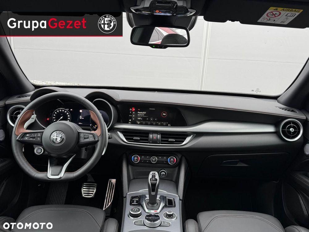 Alfa Romeo Stelvio - 18