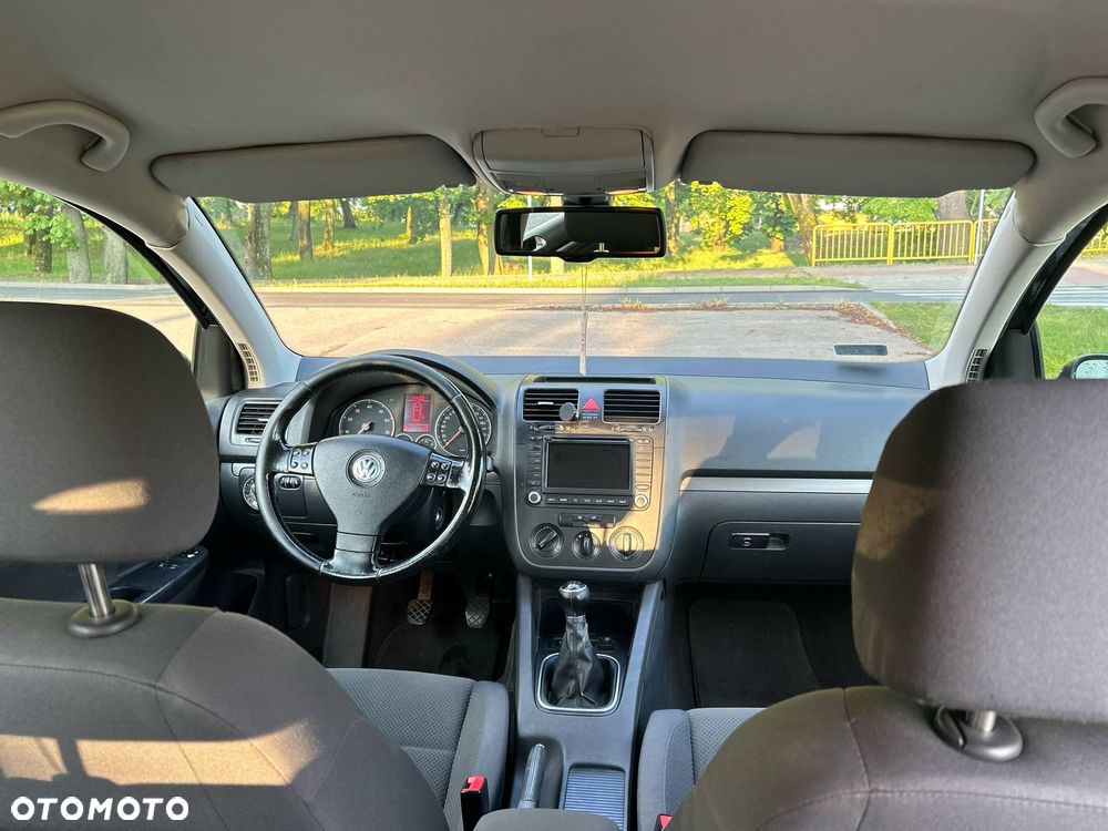 Volkswagen Golf - 13