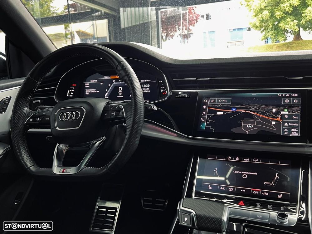 Audi SQ8 - 20