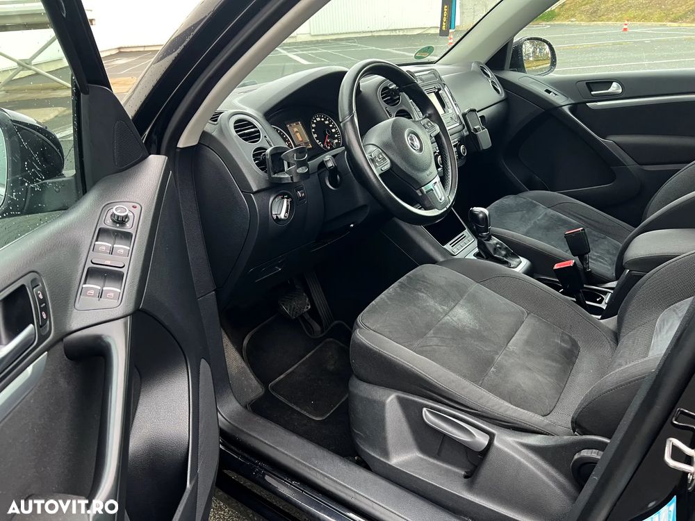 Volkswagen Tiguan 2.0 TDI DPF 4Motion BlueMotion Technology DSG Lounge Sport & Style - 18
