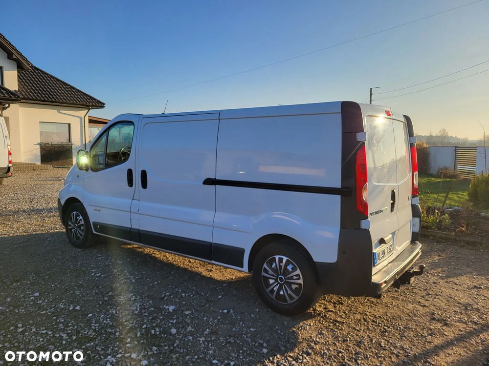 Renault Trafic - 8