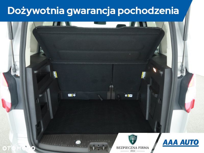 Ford Tourneo Courier - 12
