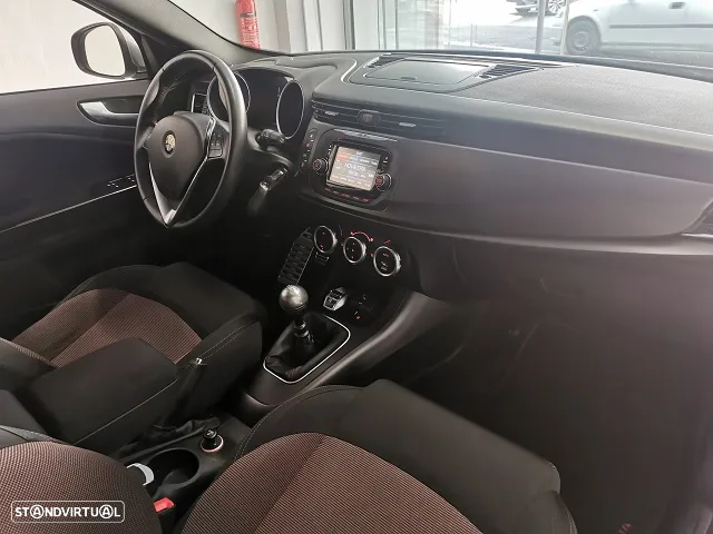 Alfa Romeo Giulietta - 19