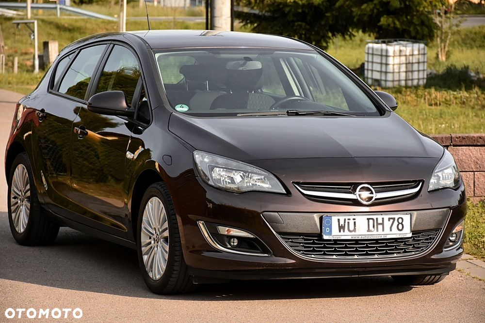 Opel Astra 1.6 Color Edition - 1