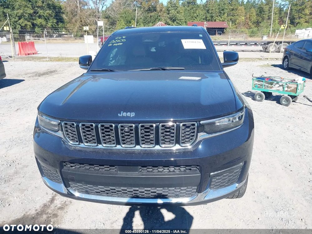 Jeep Grand Cherokee - 8