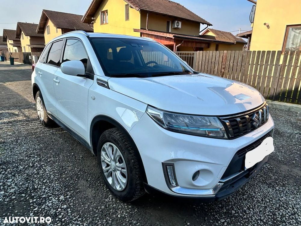 Suzuki Vitara 1.4 Boosterjet MHEV Passion - 1