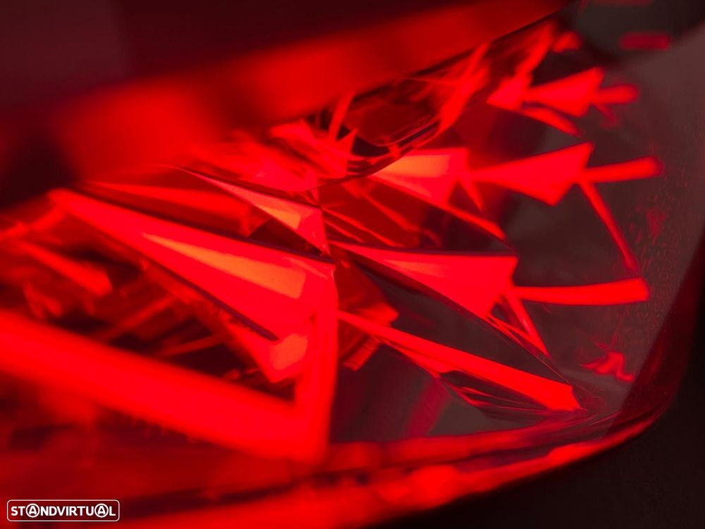 DS DS7 Crossback E-Tense Performance Line EAT8 - 35