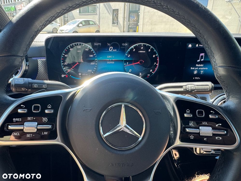 Mercedes-Benz CLA 180 7G-DCT Progressive - 16