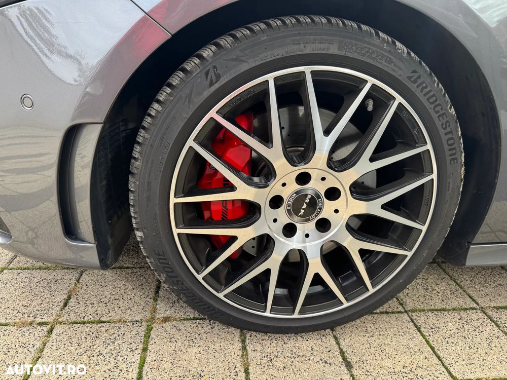 Mercedes-Benz A AMG 35 4Matic AMG Speedshift DCT 7G - 20