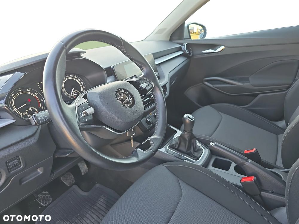 Skoda Fabia 1.0 TSI Ambition - 10