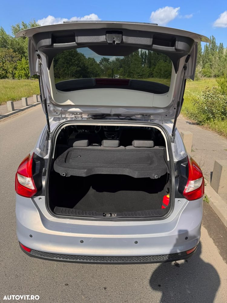 FORD Focus 2012 — imagine 12