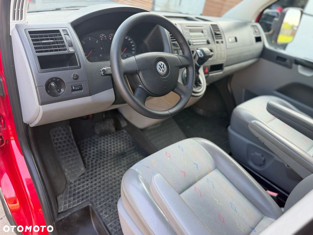 Volkswagen Transporter T5 - 12