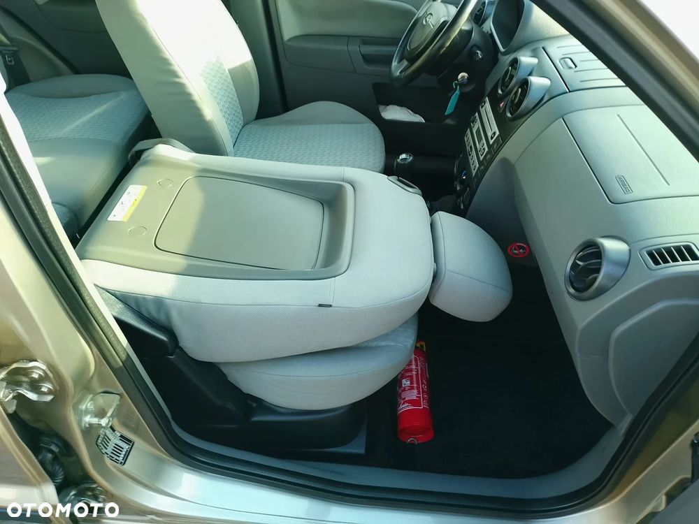 Ford Fusion 1.4 + - 12