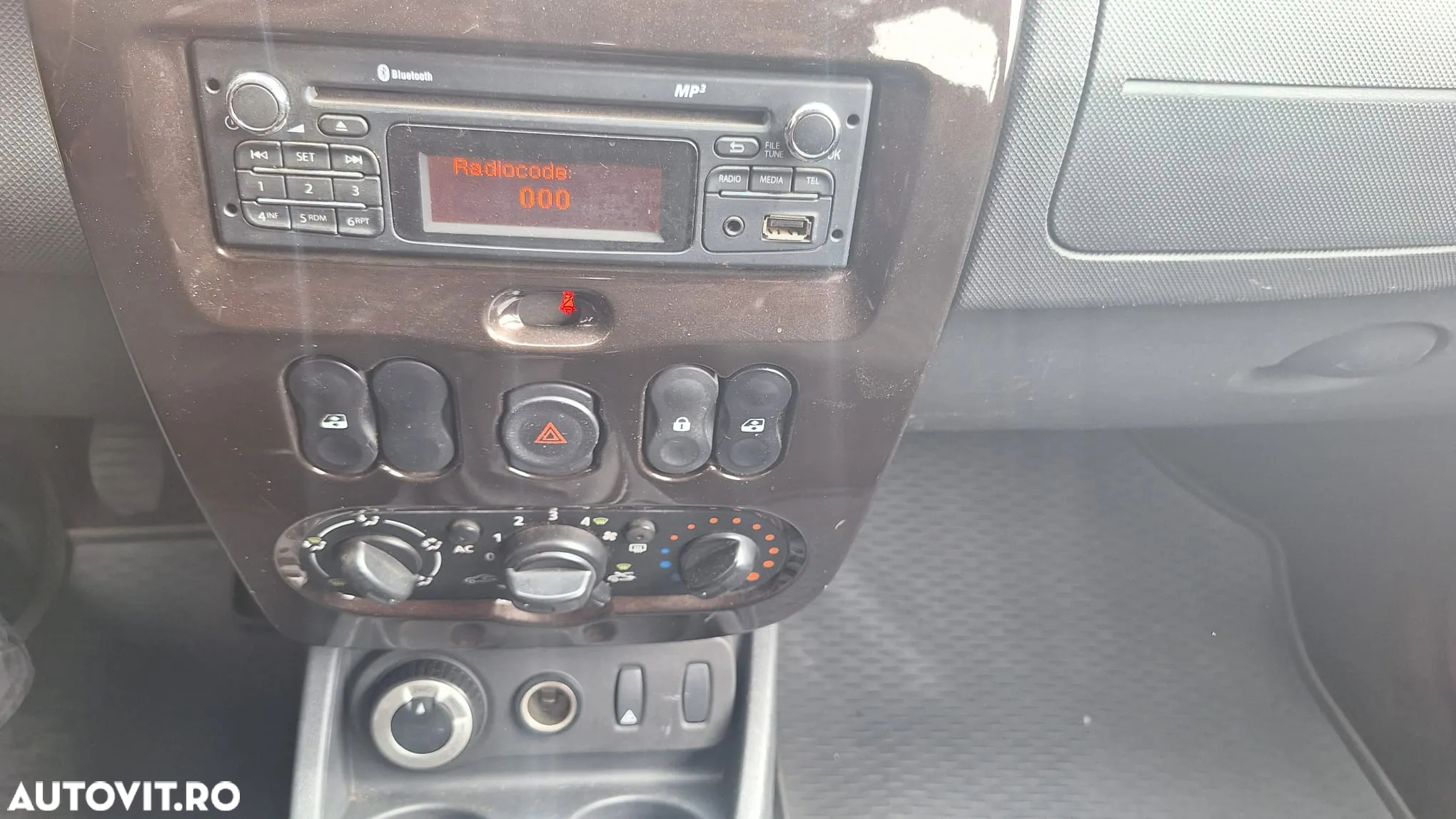 Dacia Duster 1.5 dCi 4x4 Laureate - 7