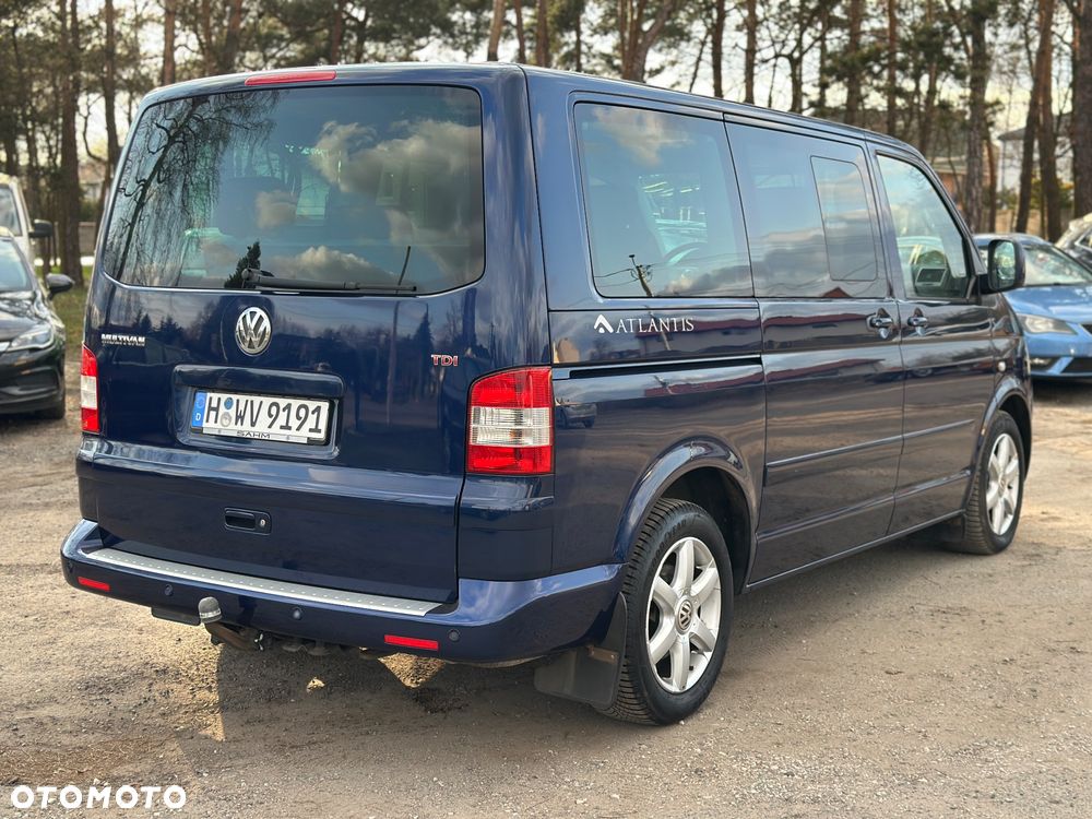 Volkswagen Multivan - 9