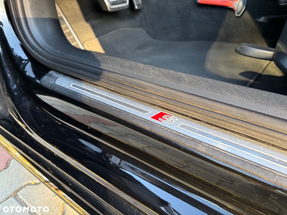 Audi A4 Avant 35 TDI mHEV S Line S tronic - 29