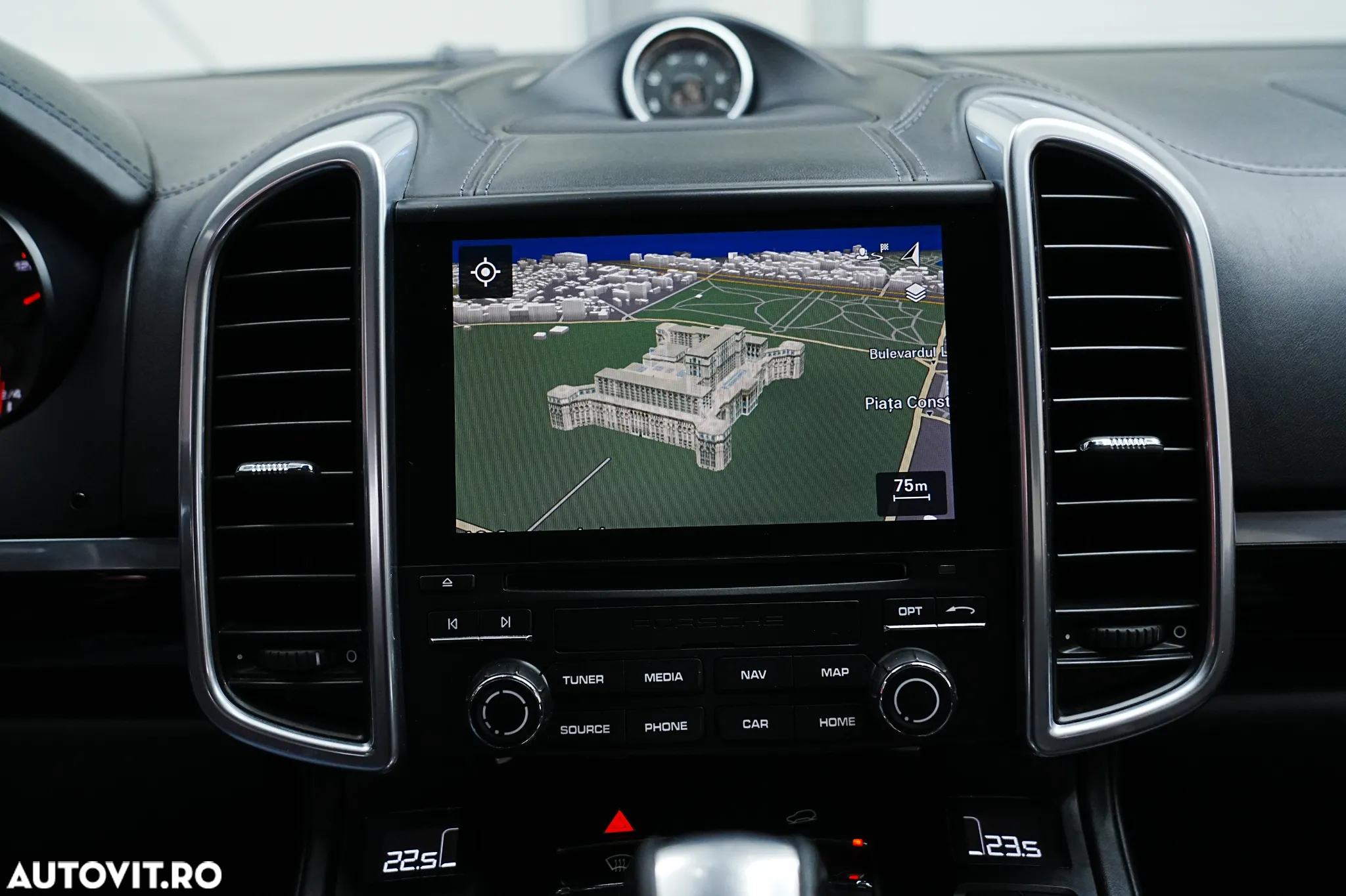 Porsche Cayenne Diesel Platinum Edition - 30