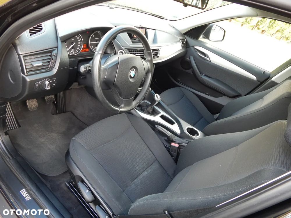BMW X1 sDrive16d xLine - 9
