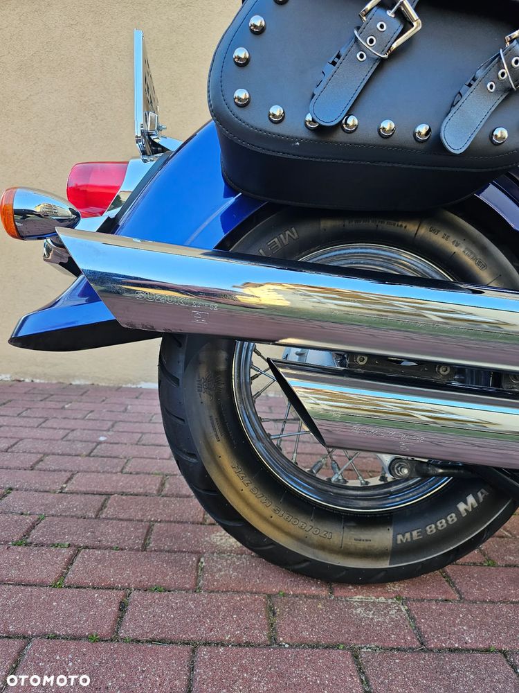 Suzuki Intruder - 13