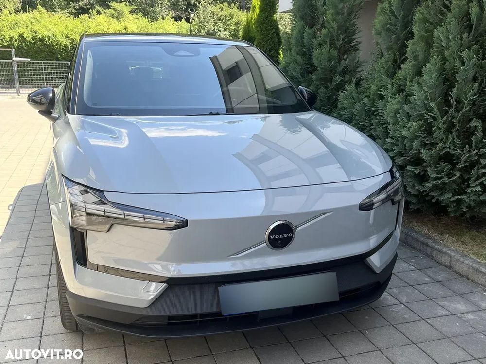 Volvo EX30 Twin Motor Performance Ultra - 1