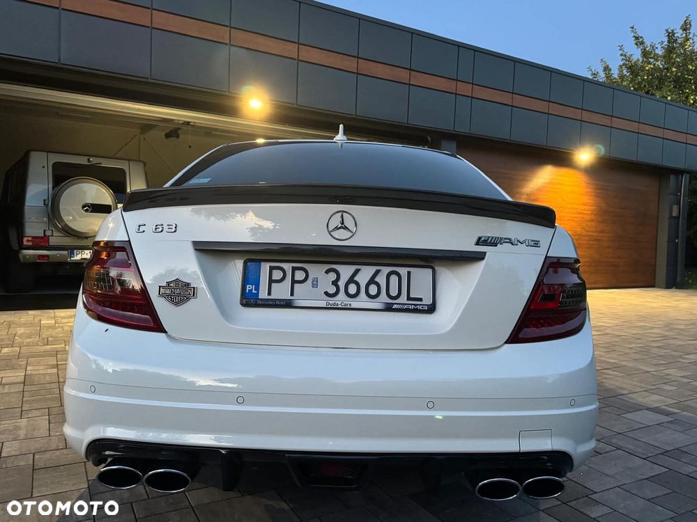 Mercedes-Benz Klasa C 63 AMG 7G-TRONIC Performance Plus SPORT EDITION - 6