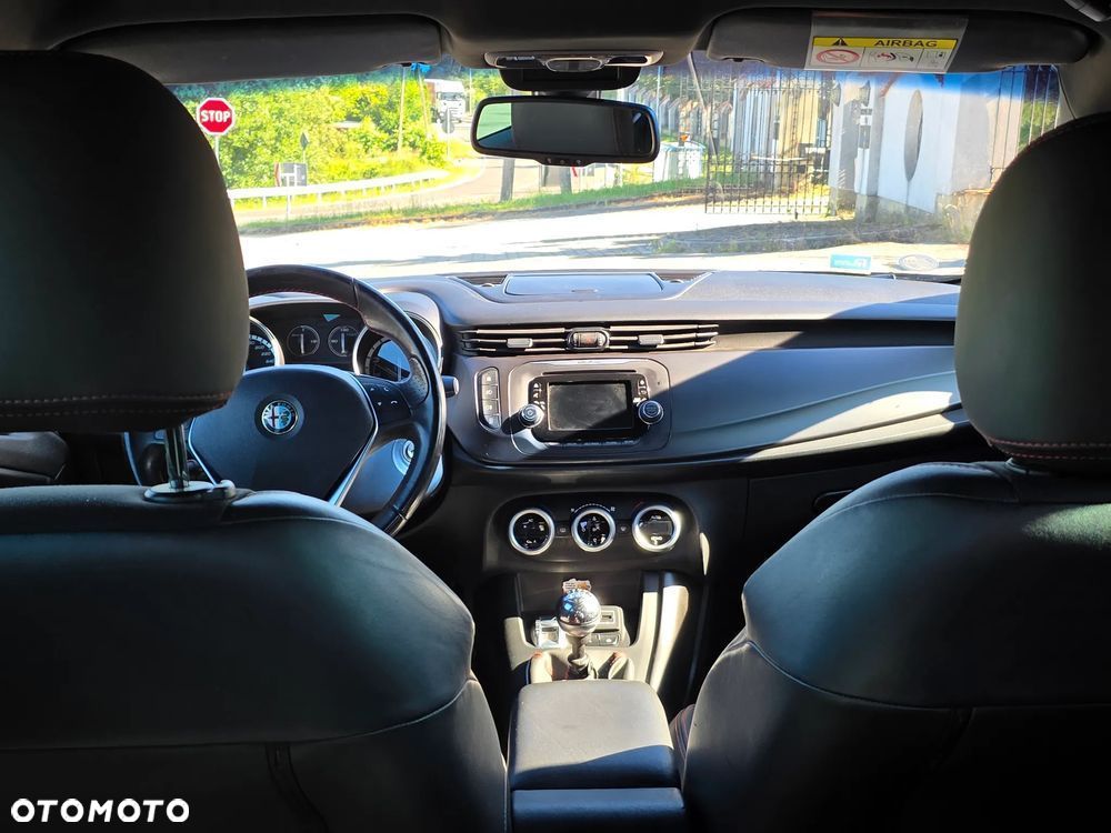 Alfa Romeo Giulietta 1.4 TB MultiAir Exclusive - 16