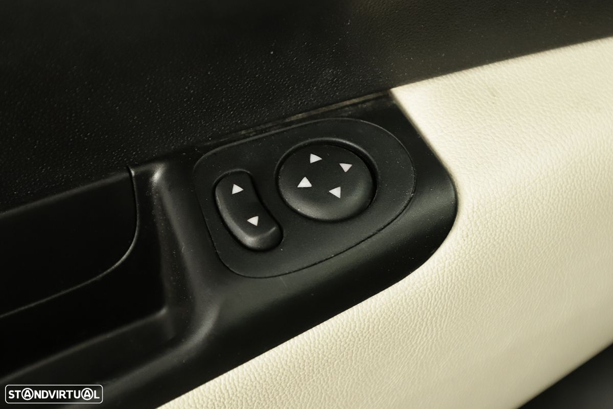 Fiat 500C 1.0 Hybrid - 21