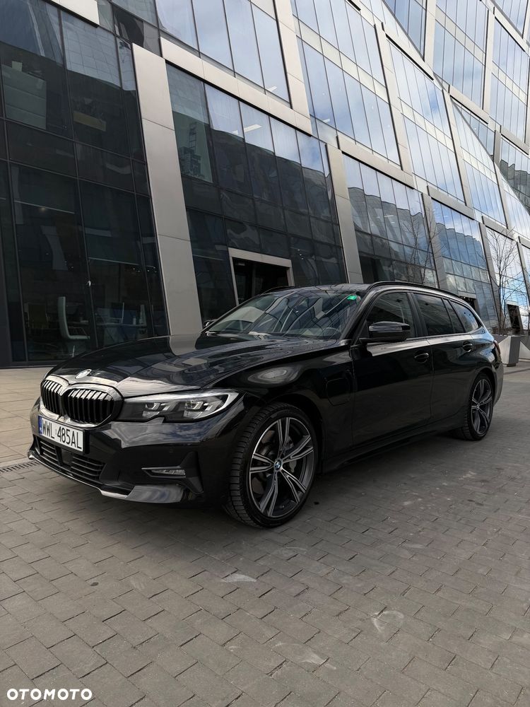 BMW Seria 3 330e Sport Line sport - 4