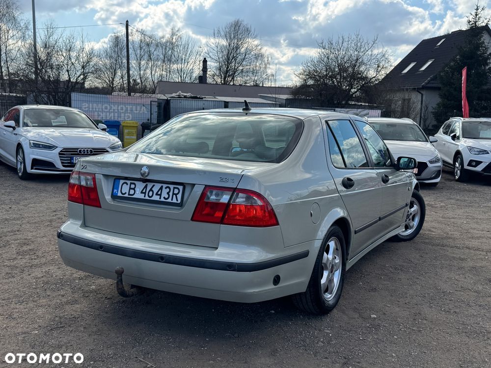 Saab 9-5 2.3T Linear Griffin Edition - 10
