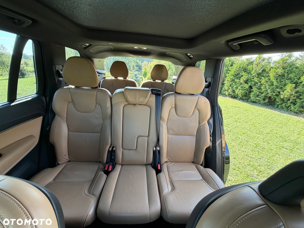 Volvo XC 90 - 10