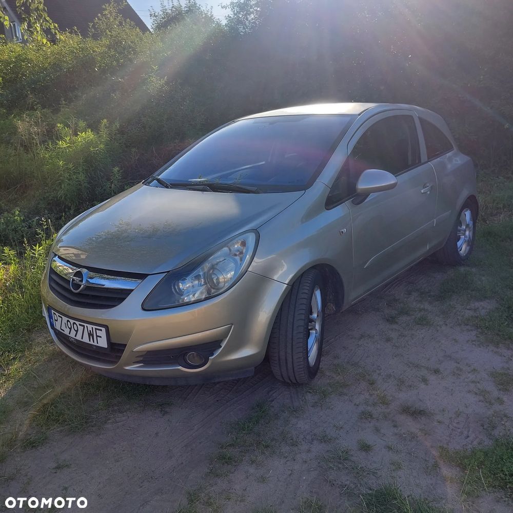 Opel Corsa 1.2 16V Cosmo - 5