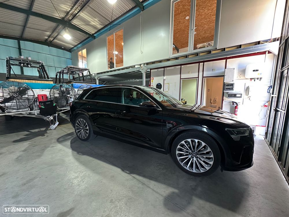 Audi Q8 e-Tron 55 quattro Advanced - 3