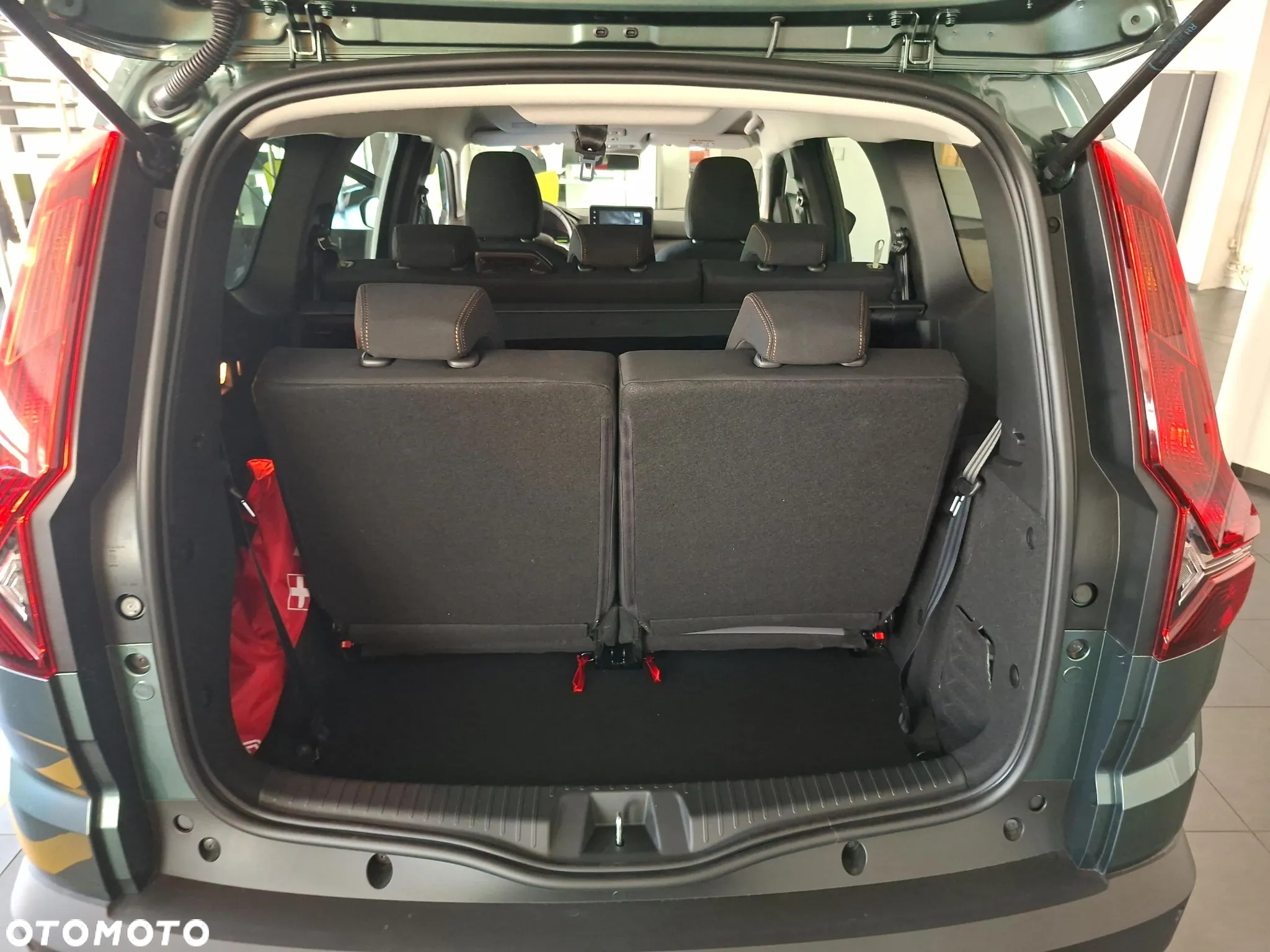Dacia Jogger 1.6 Full Hybrid 140 Extreme+ MMT 7os - 18