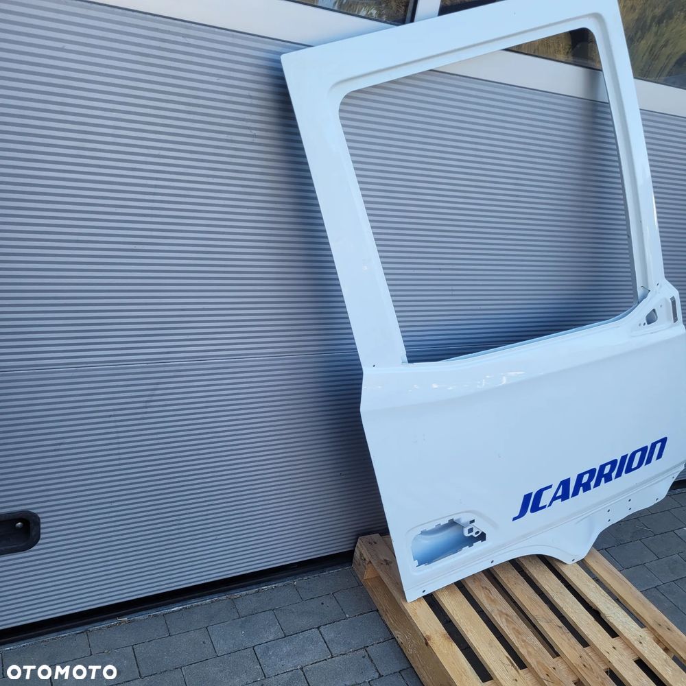 DRZWI PRAWE DAF XG ORYGINAŁ 2025R. NIEMALOWANE CHWALIM116 - 2