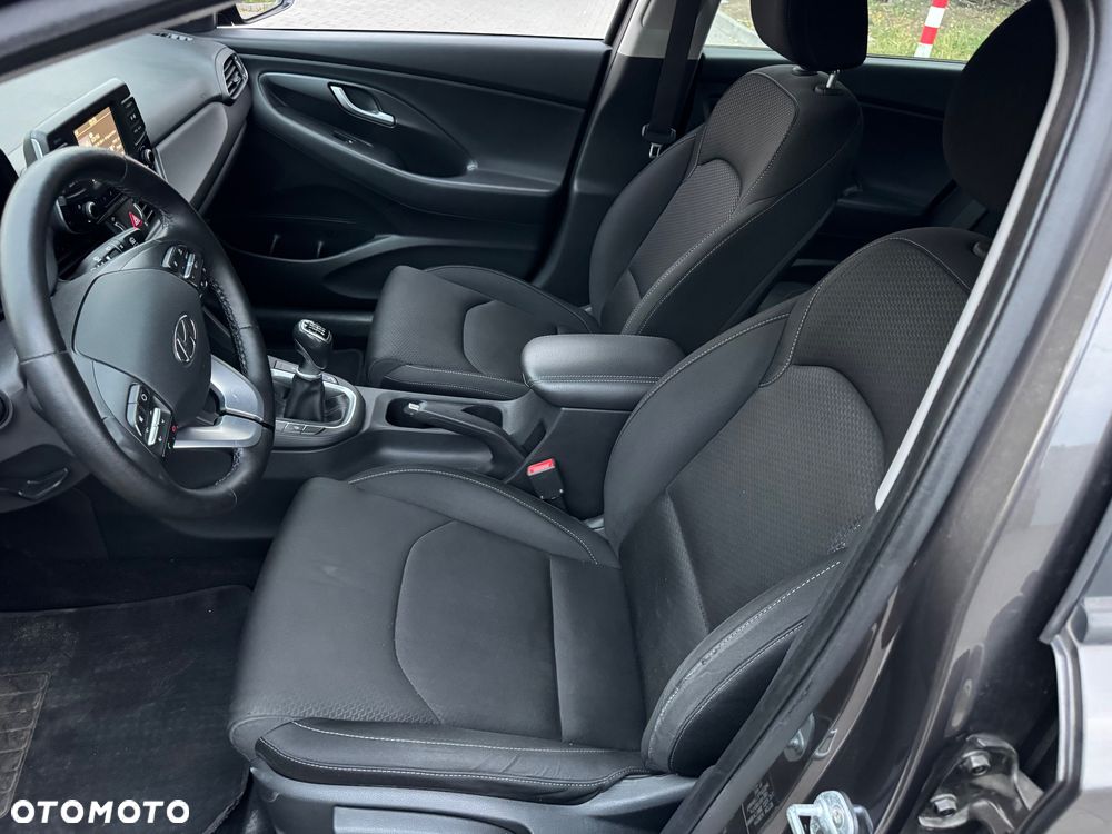 Hyundai i30 1.6 CRDI Passion Plus - 14