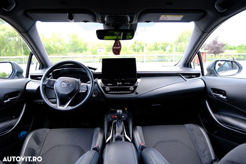 Toyota Corolla 1.8 Business Edition - 20