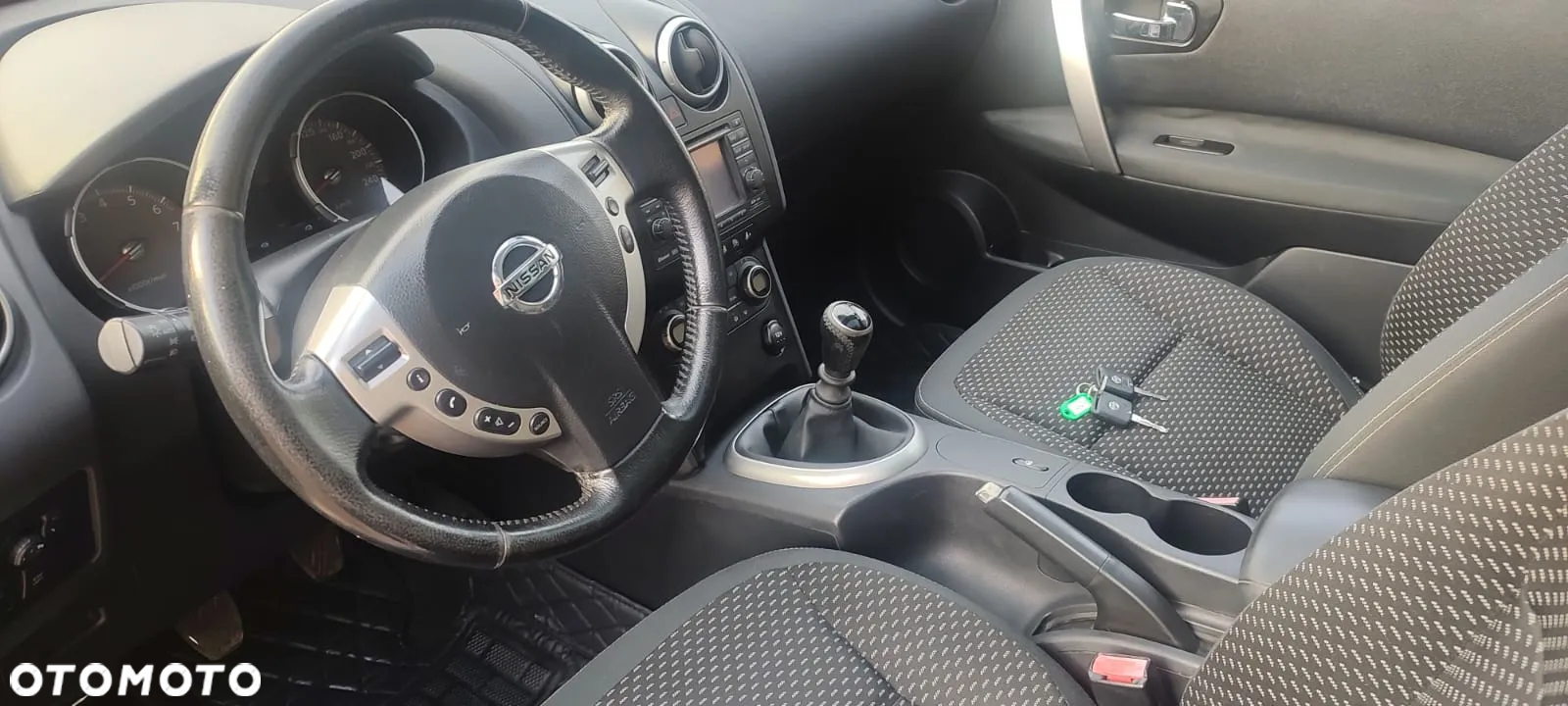 Nissan Qashqai+2 - 10