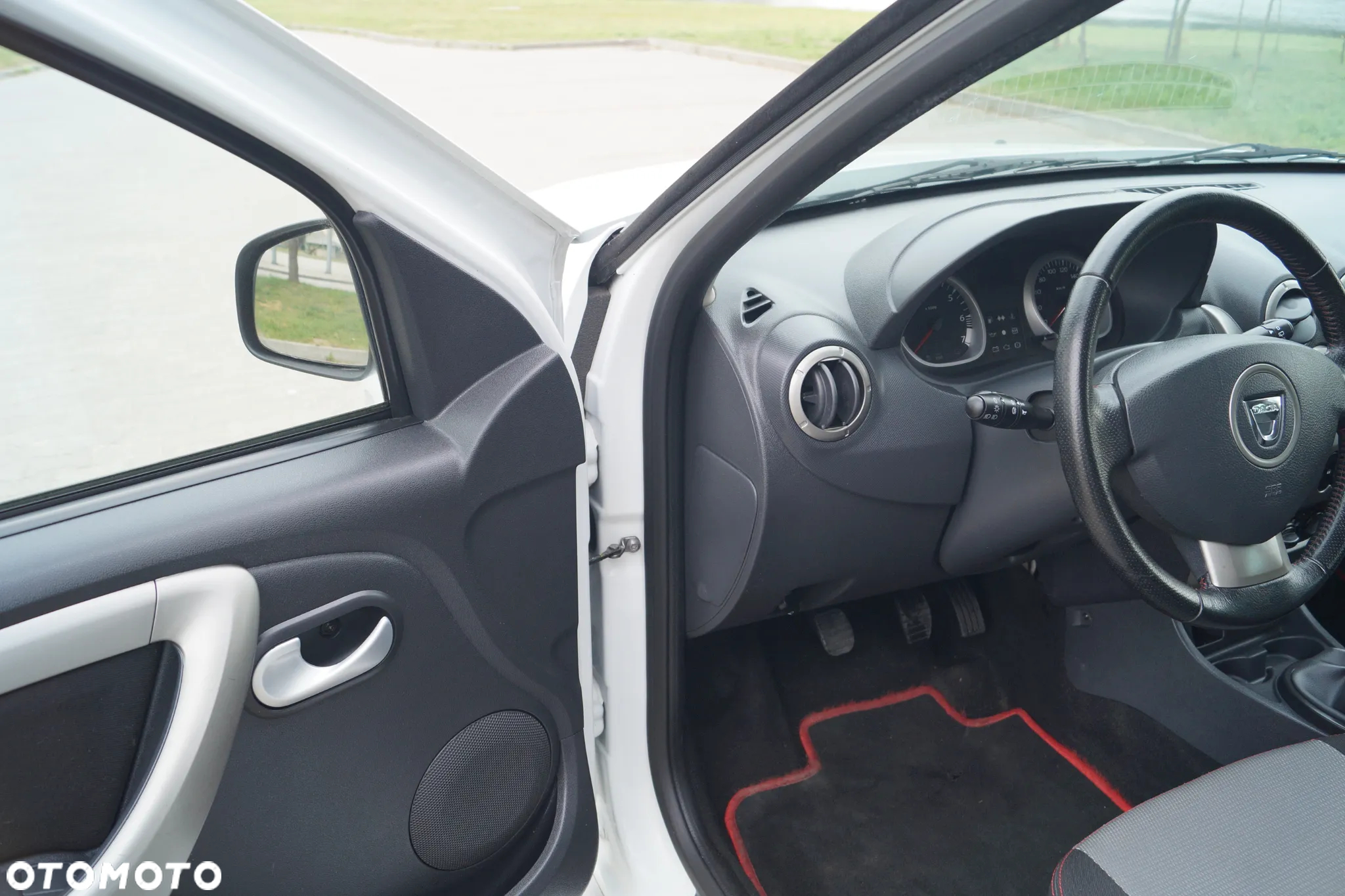 Dacia Duster 1.6 - 6