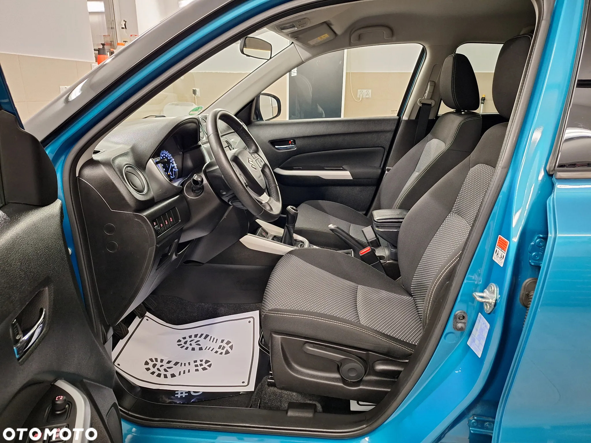Suzuki Vitara 1.6 Premium 2WD - 18