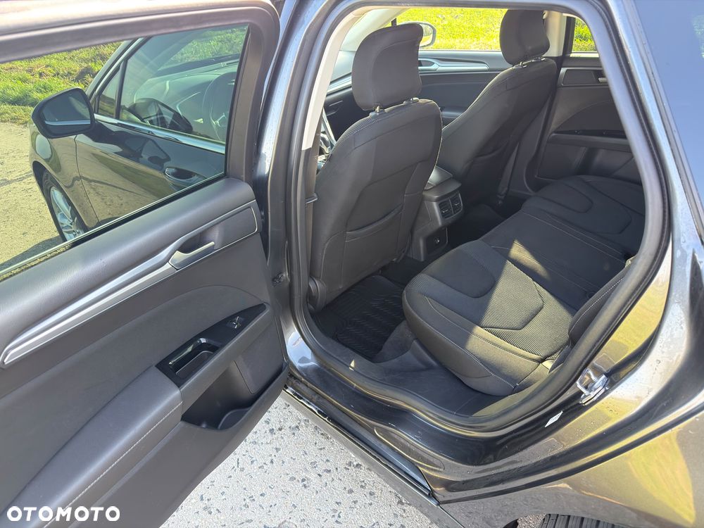 Ford Mondeo - 14