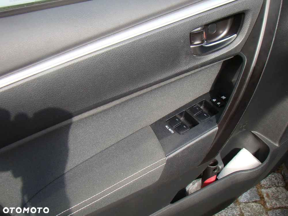 Toyota Corolla 1.6 Prestige - 10