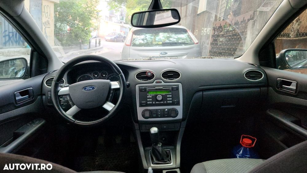 Ford Focus 1.8 TDCi Ambiente - 7