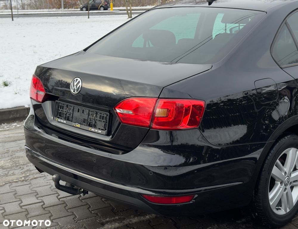 Volkswagen Jetta 1.6 TDI Blue Motion Technology Match - 5