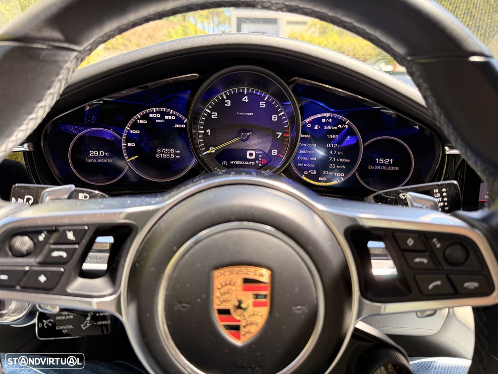 Porsche Panamera - 11