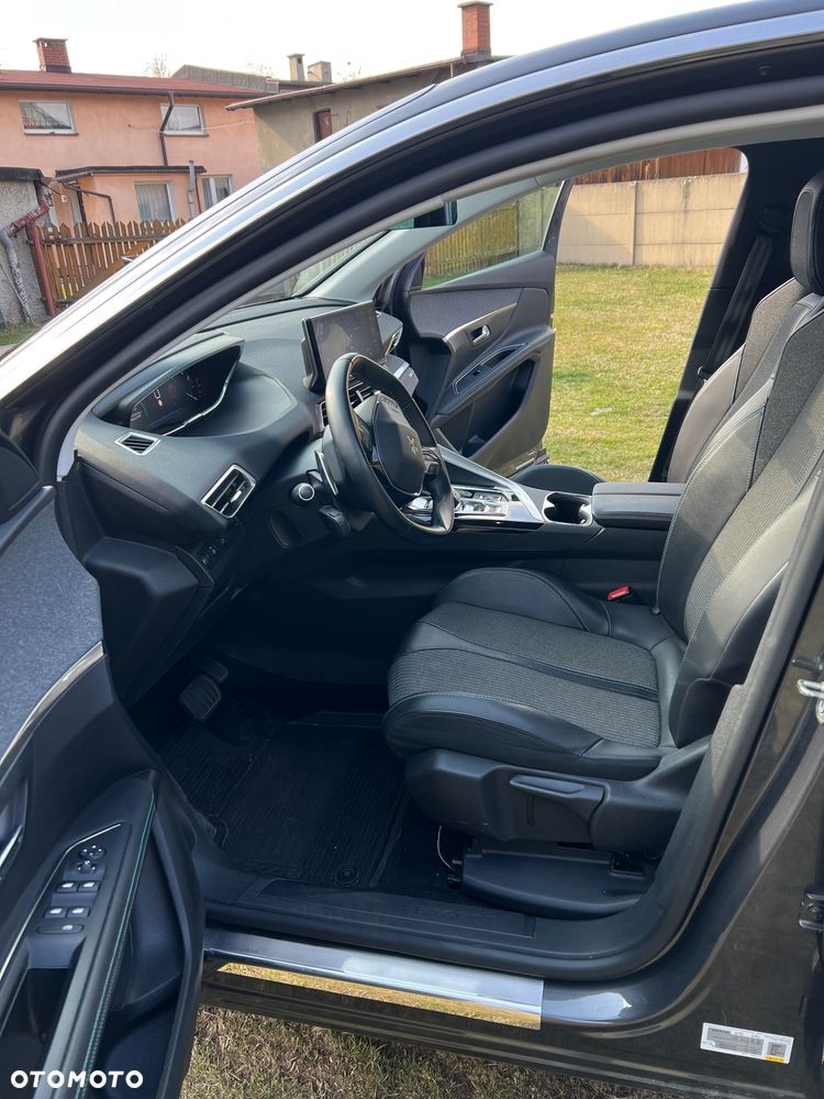 Peugeot 3008 1.2 PureTech Allure Pack S&S EAT8 - 14