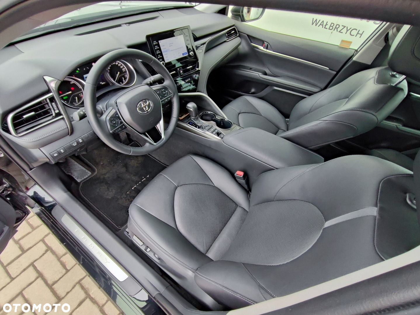Toyota Camry - 9