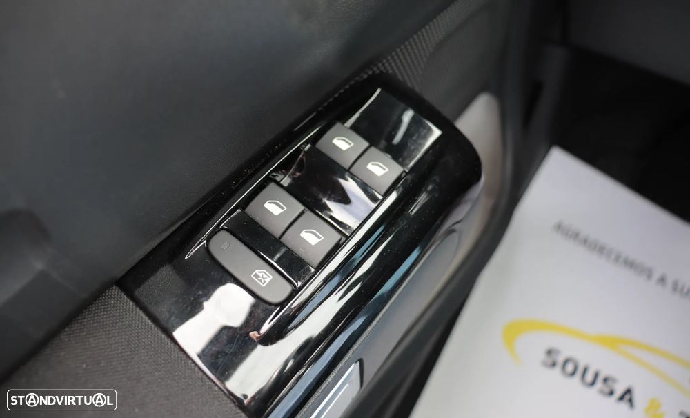 Citroën C3 1.2 PureTech Feel EAT6 - 29