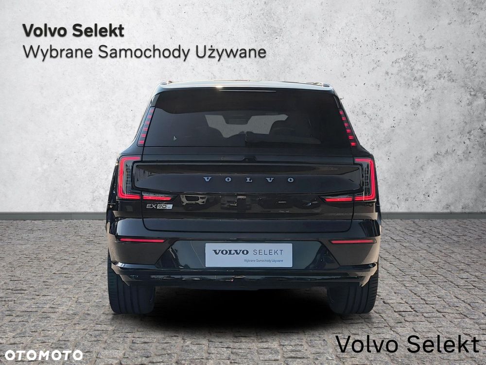 Volvo EX90 - 10