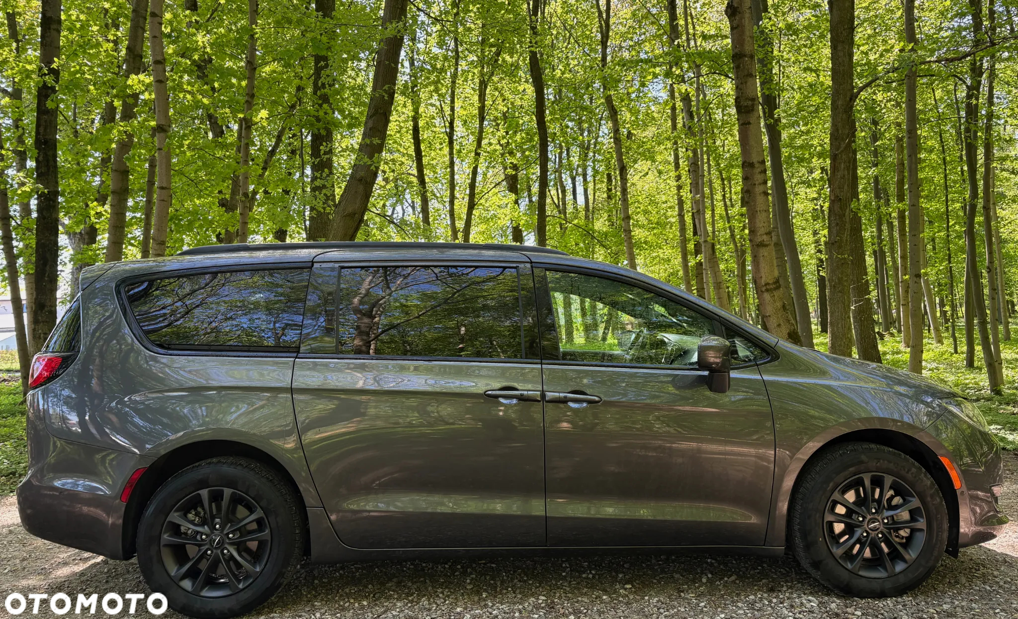 Chrysler Pacifica - 5