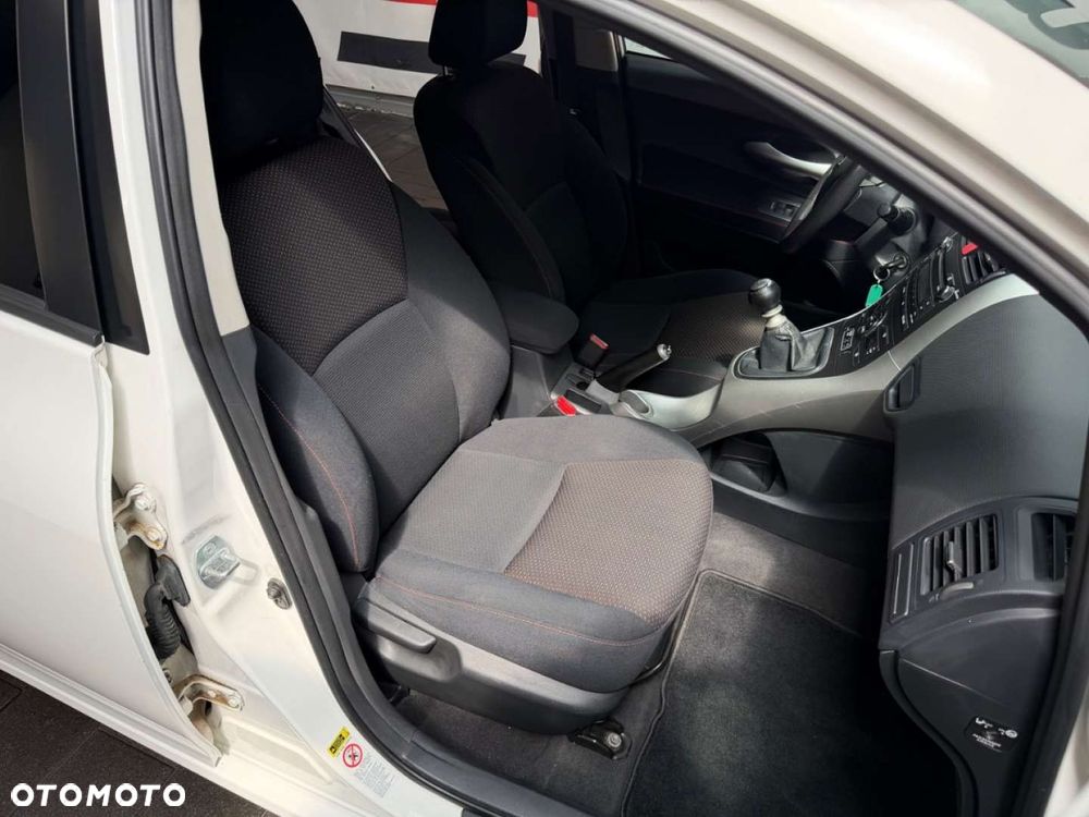 Toyota Auris - 39